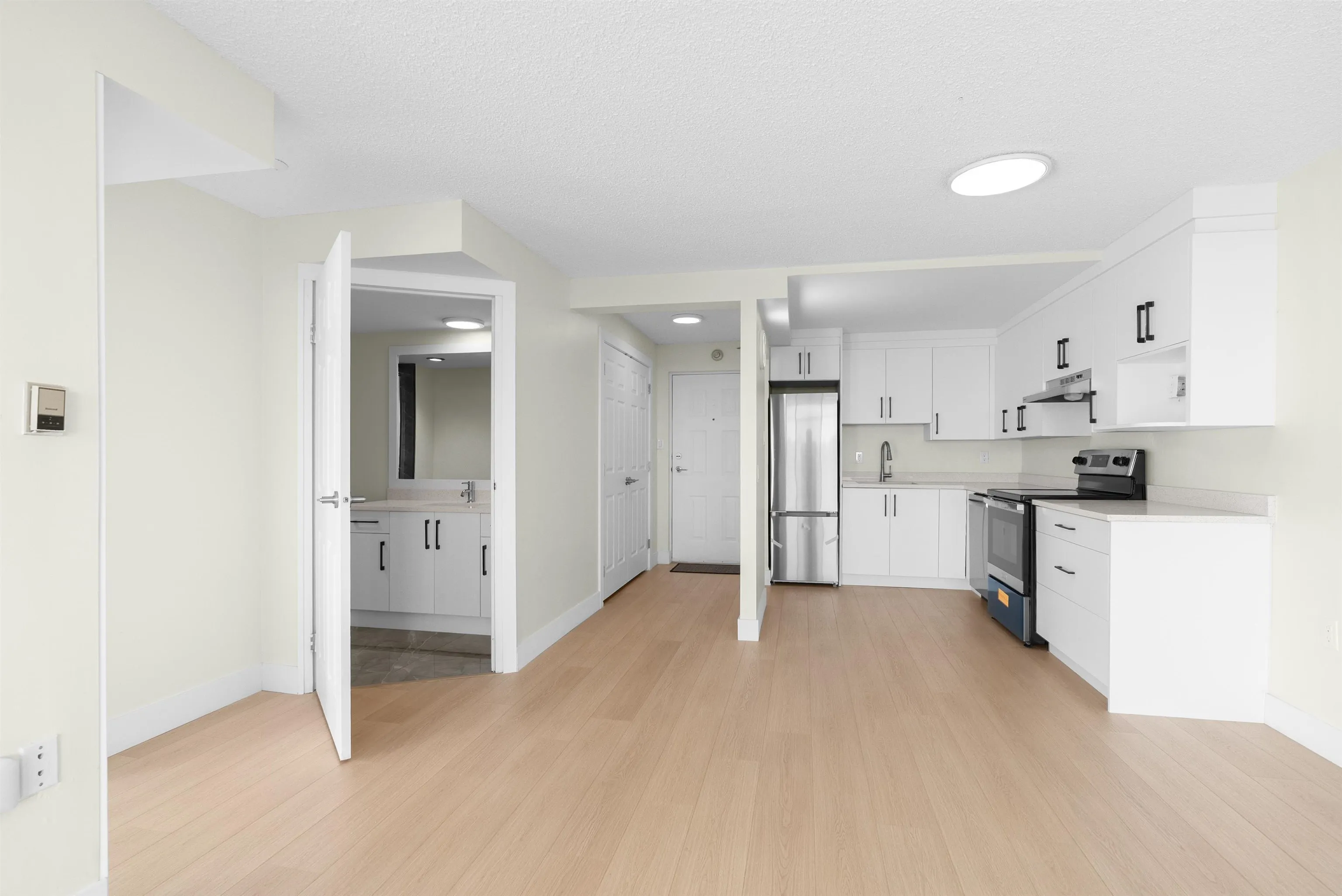 6631 Minoru Boulevard #807