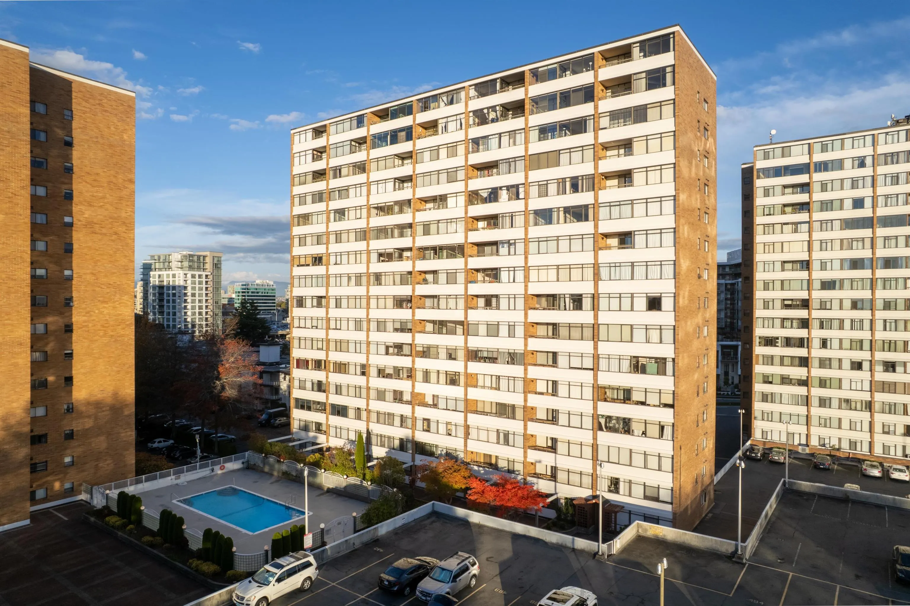 6631 Minoru Boulevard #807