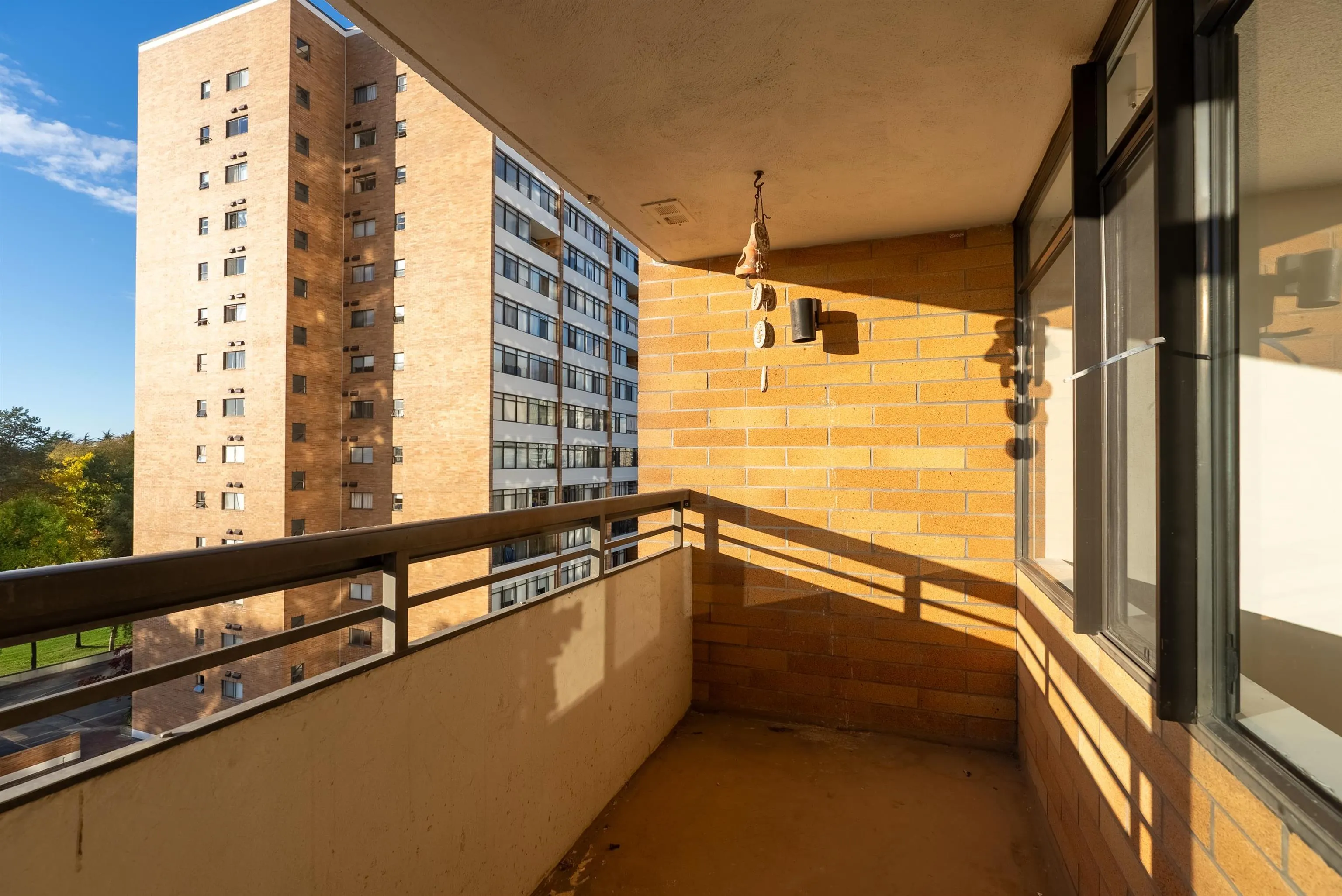 6631 Minoru Boulevard #807