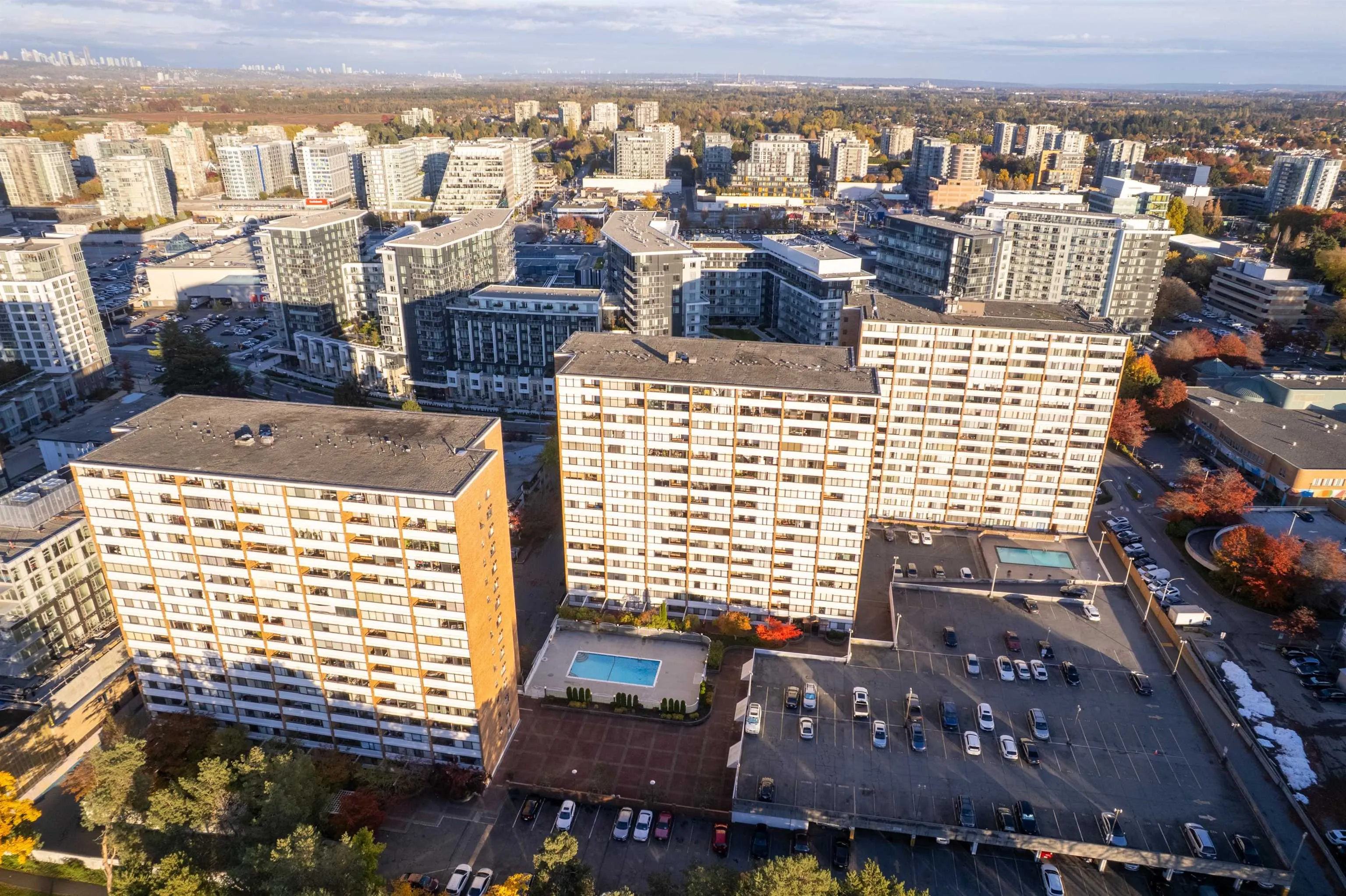 6631 Minoru Boulevard #807