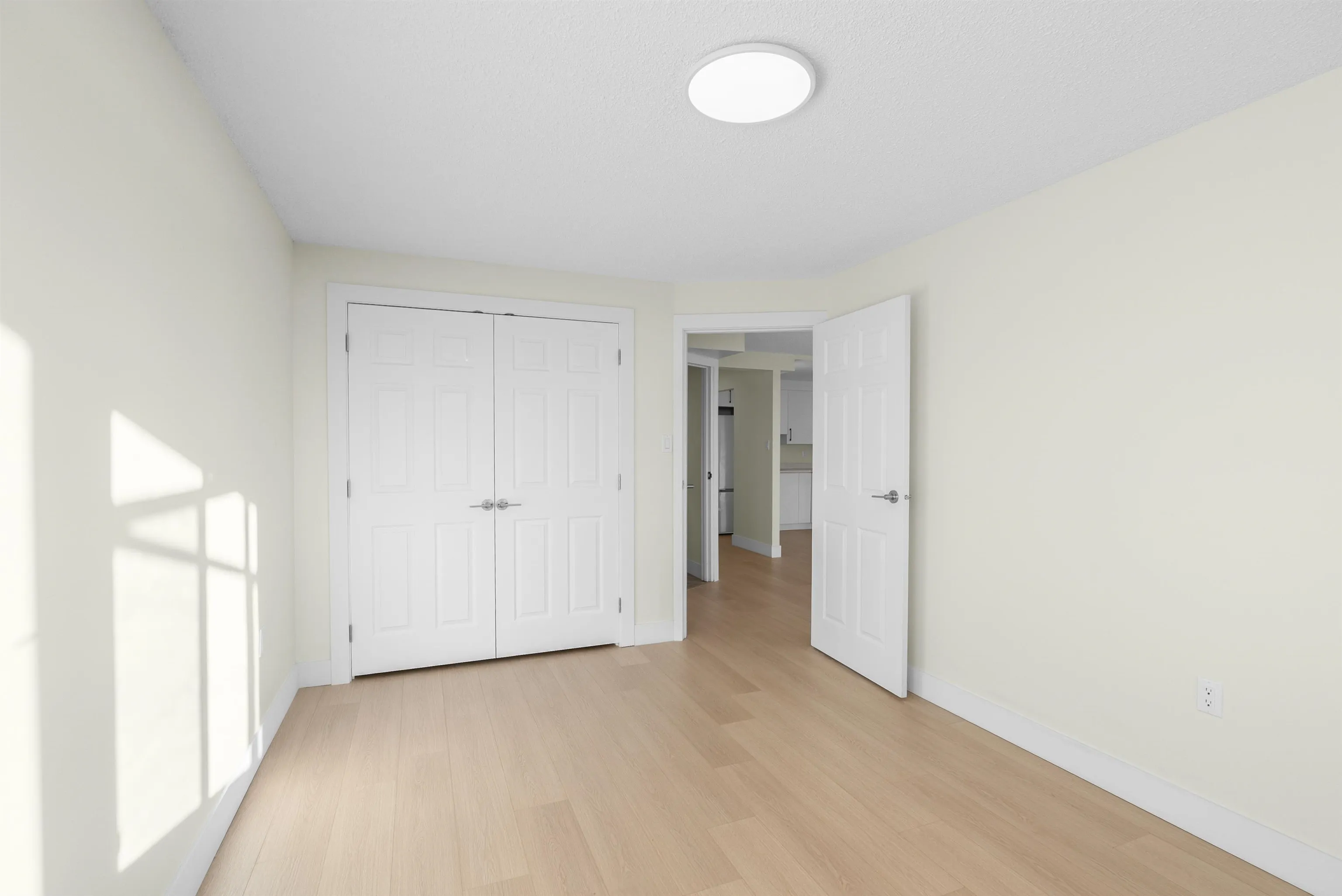 6631 Minoru Boulevard #807