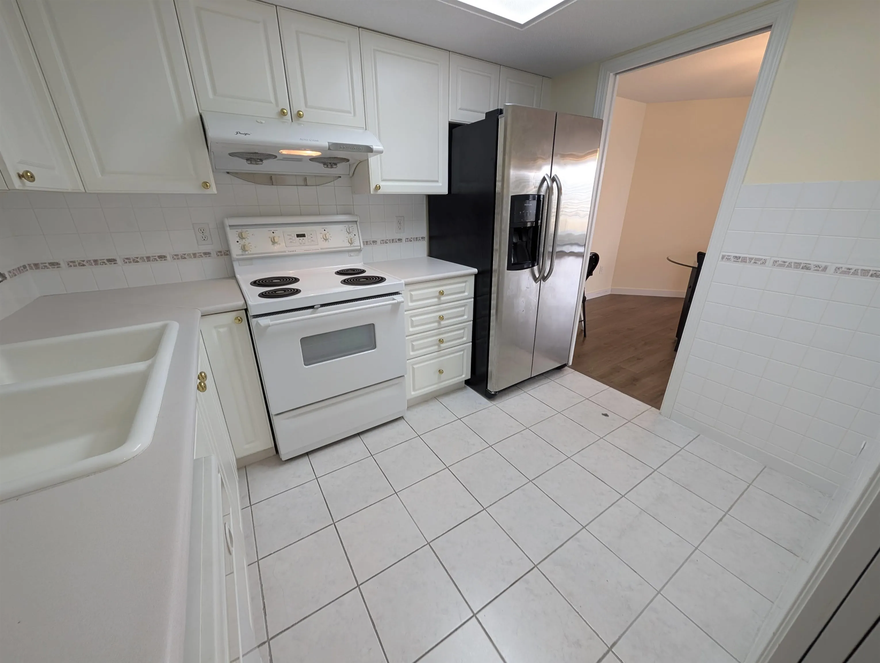 6080 Minoru Road #8FL
