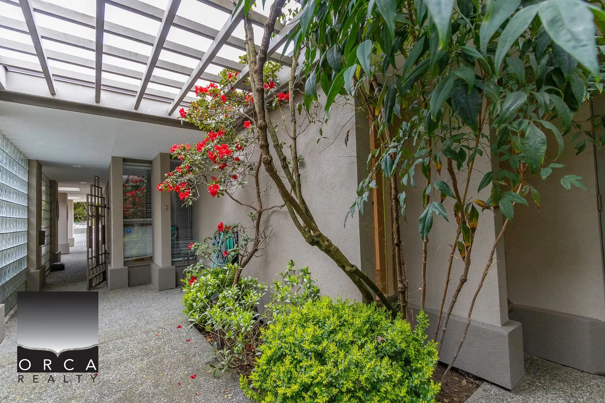 2424 Bellevue Avenue