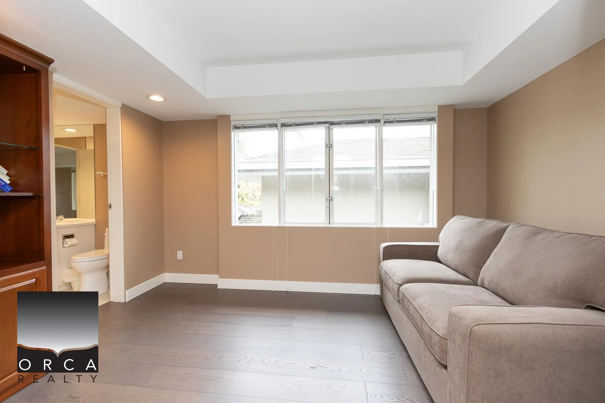 2424 Bellevue Avenue