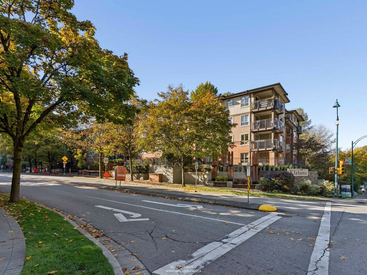 700 Klahanie Drive #103