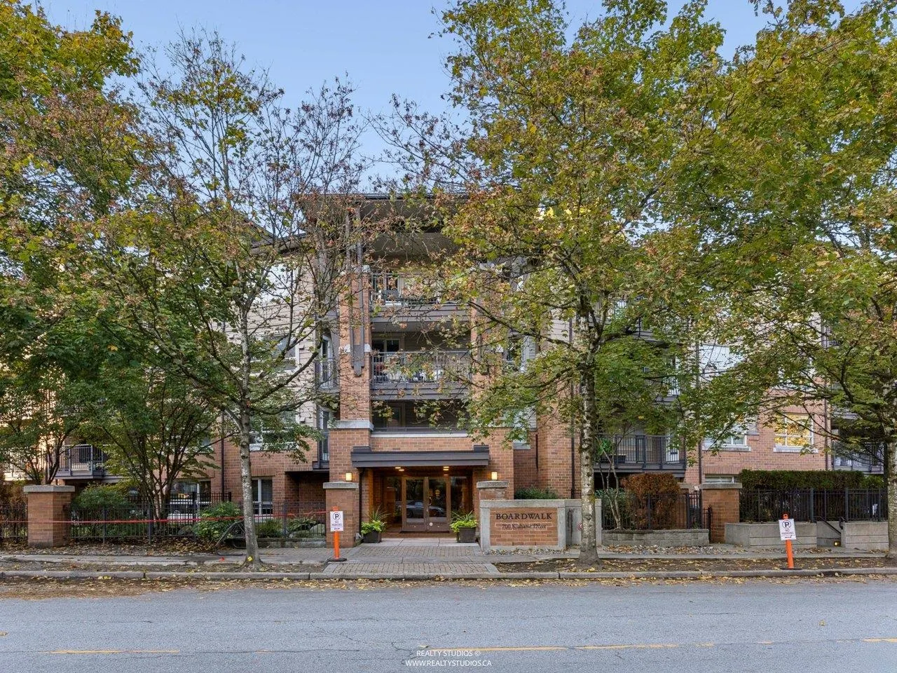 700 Klahanie Drive #103