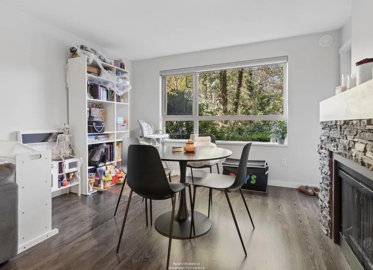 700 Klahanie Drive #103