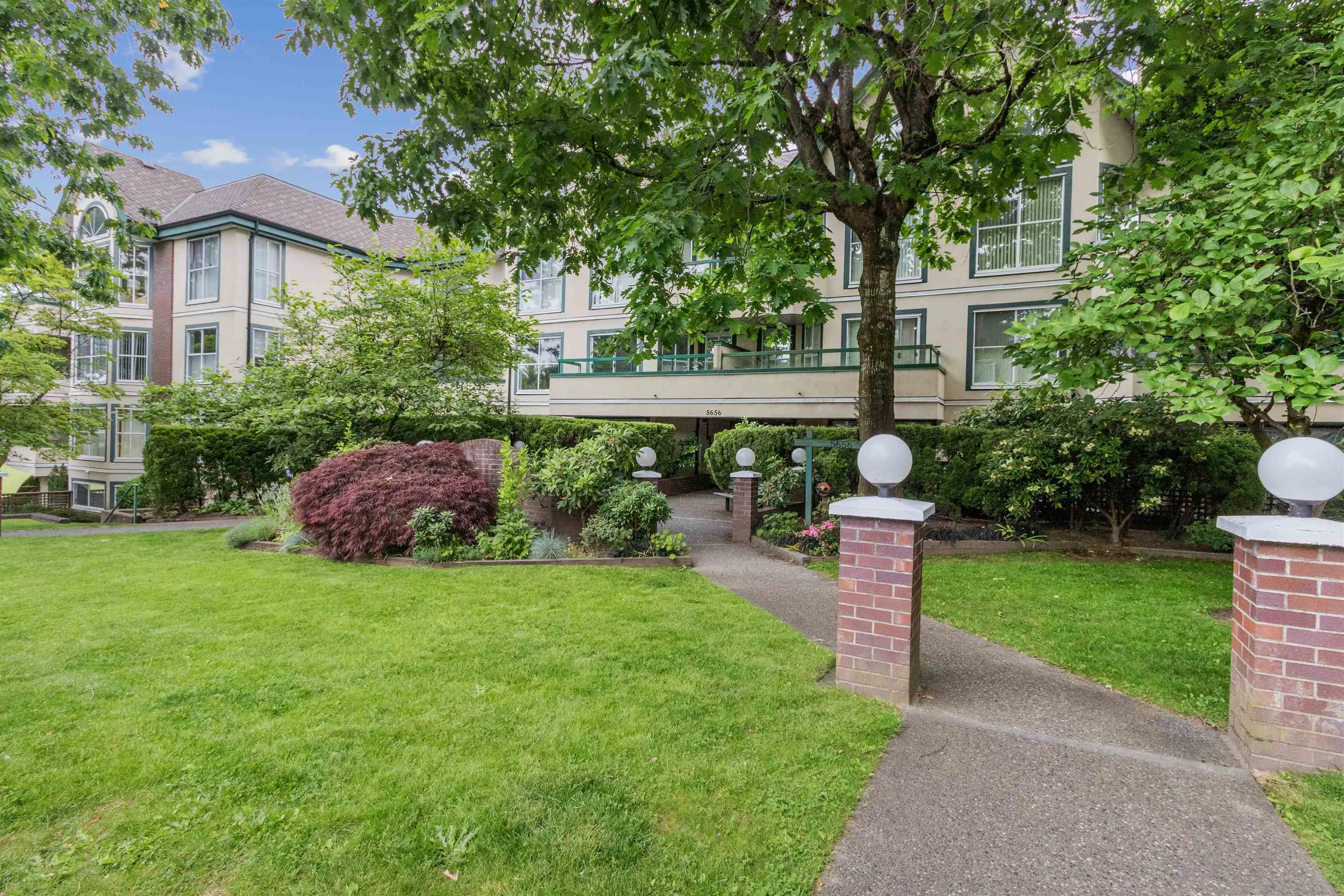 5656 Halley Avenue #204