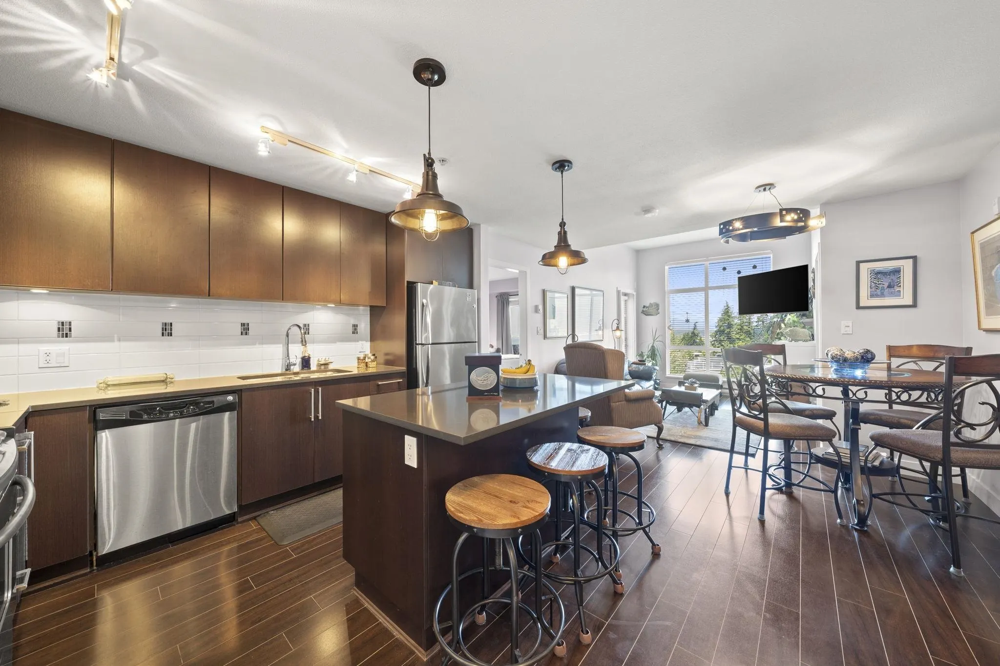 15850 26 Avenue #439