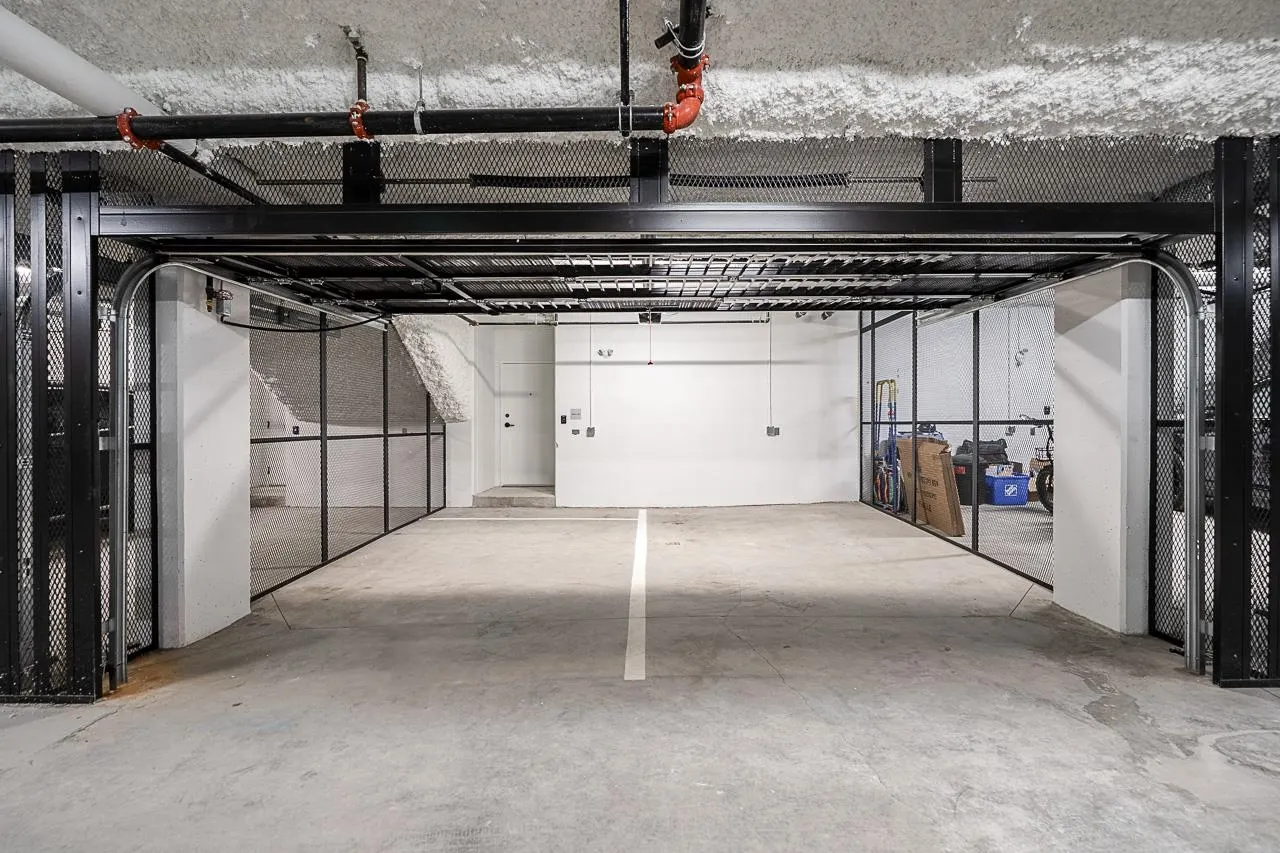 539 W 28th Avenue #202
