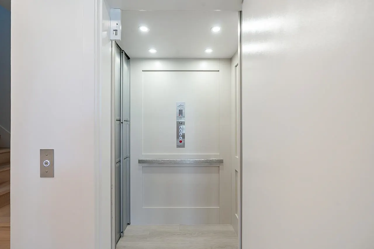 539 W 28th Avenue #202