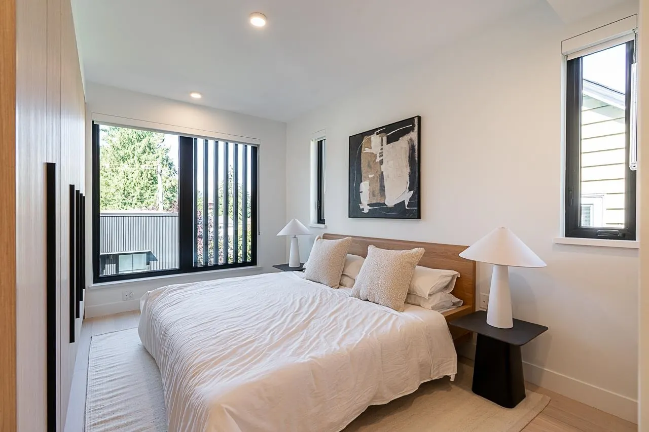 539 W 28th Avenue #202