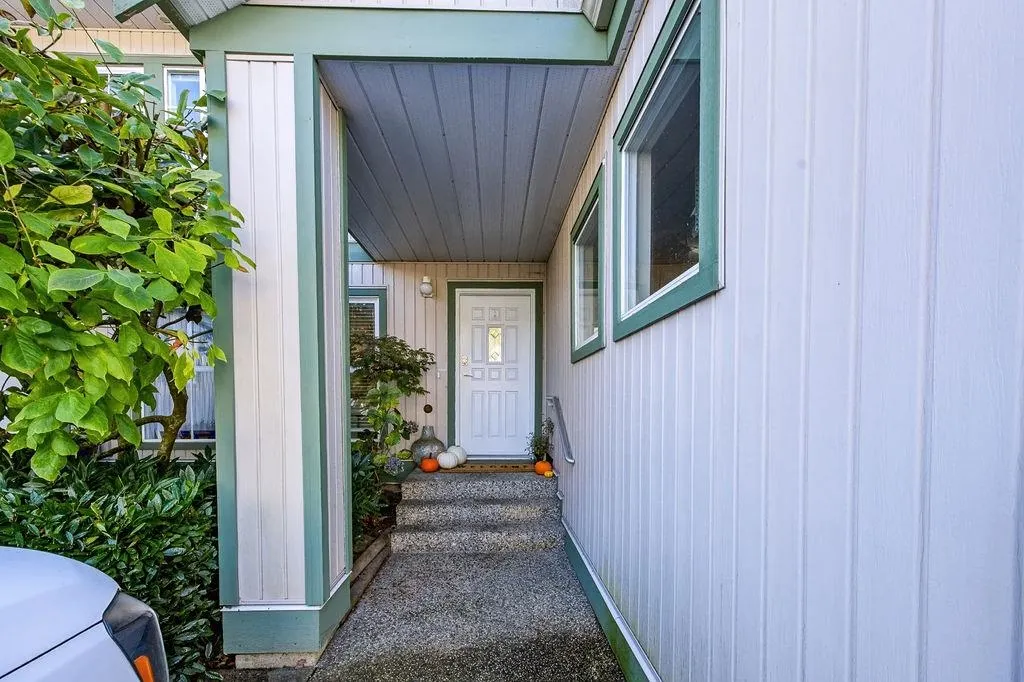 735 Park Road #3
