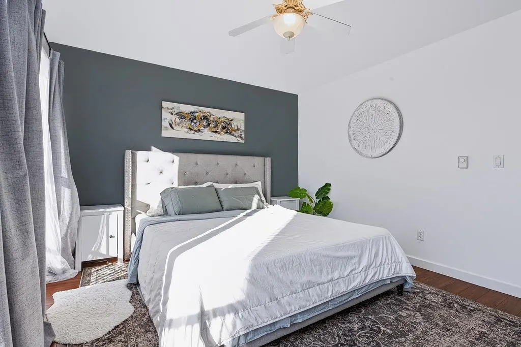 735 Park Road #3