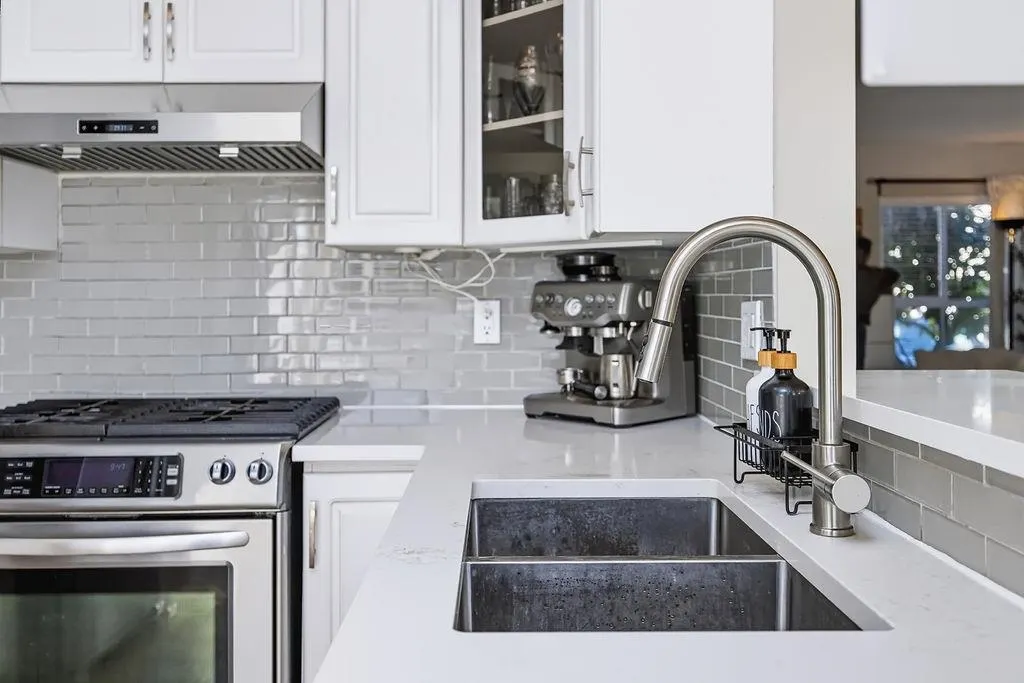 735 Park Road #3