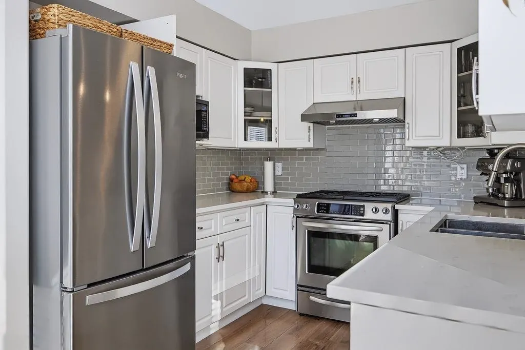 735 Park Road #3