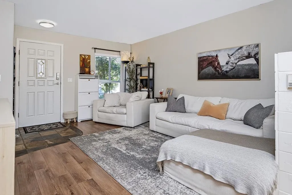 735 Park Road #3
