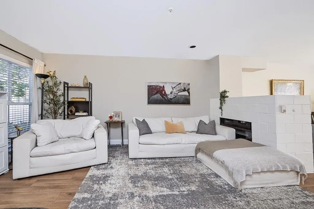 735 Park Road #3