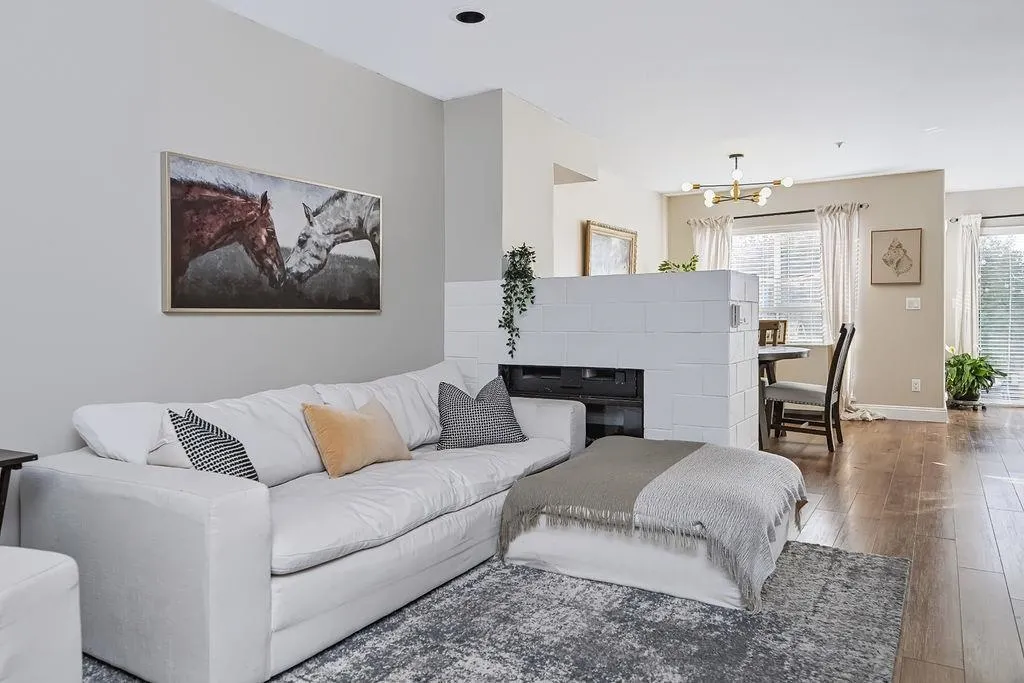 735 Park Road #3