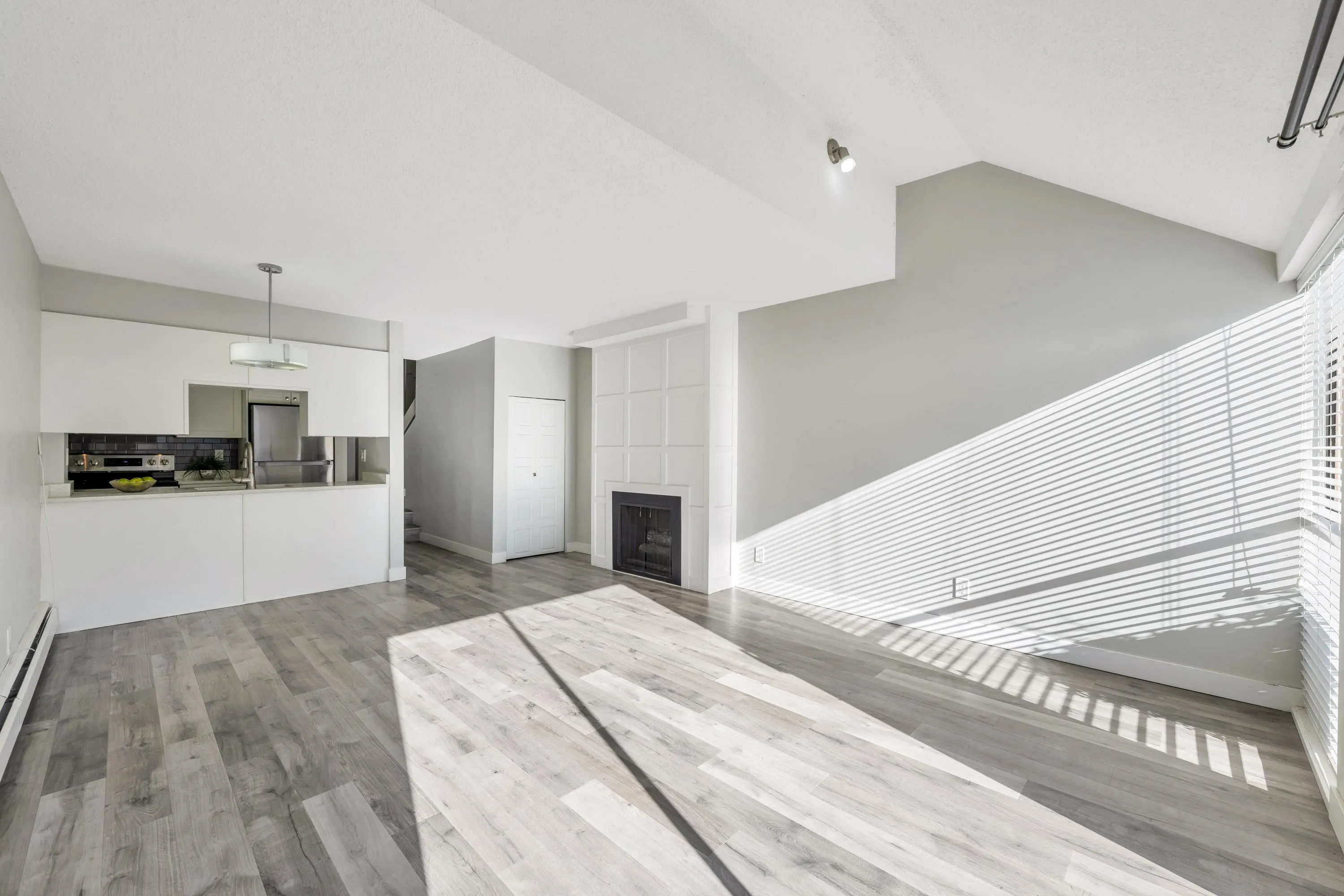 17720 60 Avenue #106