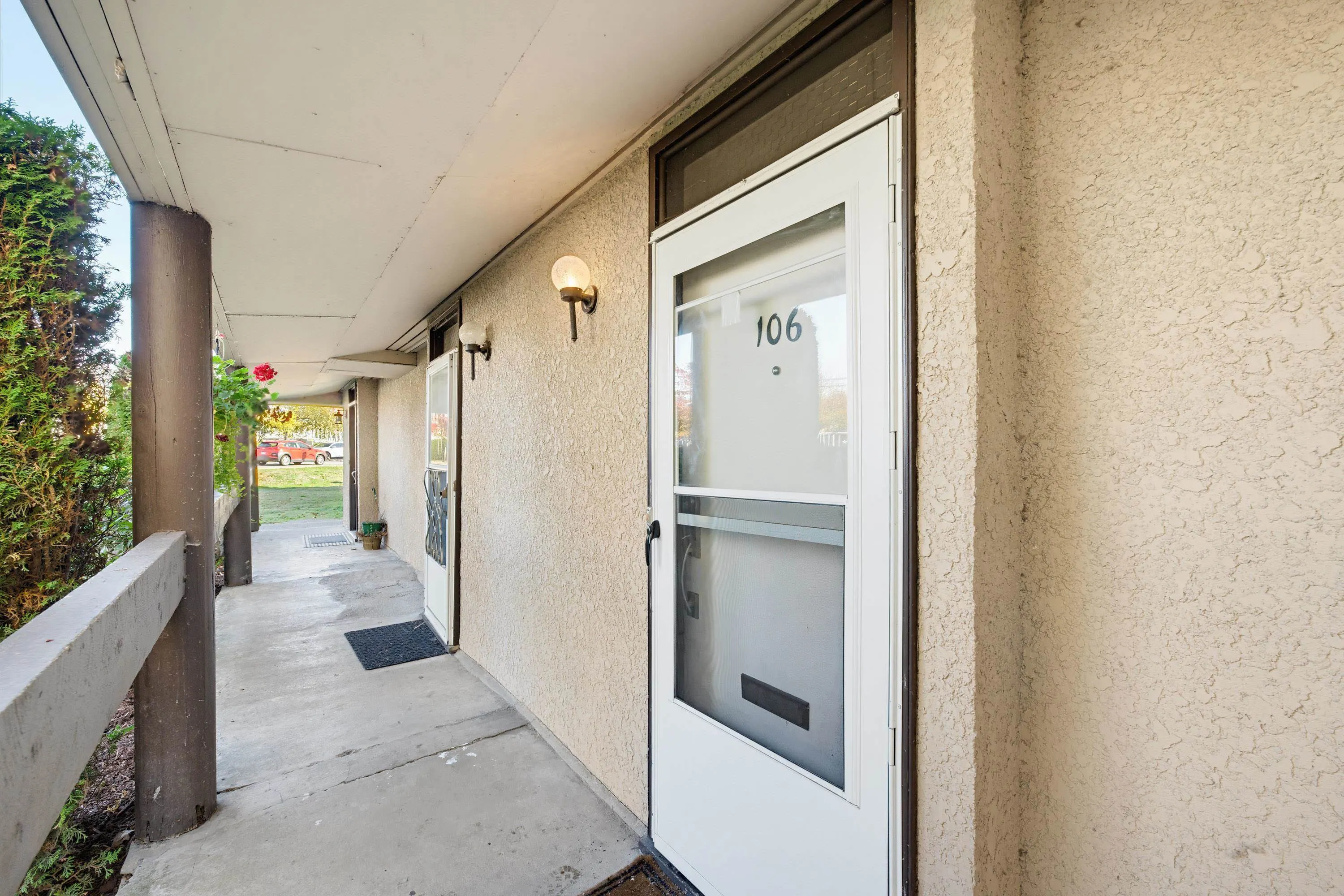 17720 60 Avenue #106