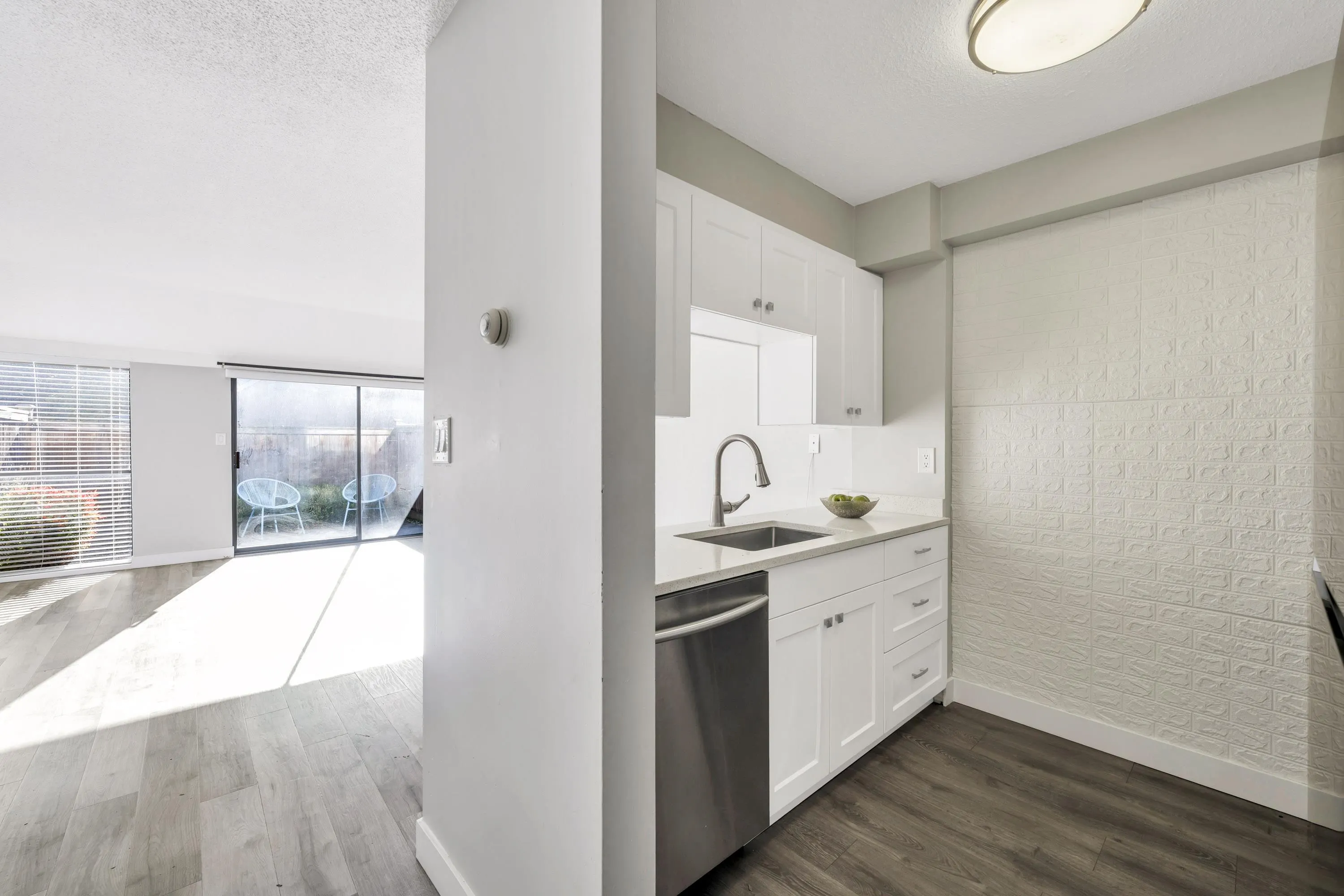 17720 60 Avenue #106