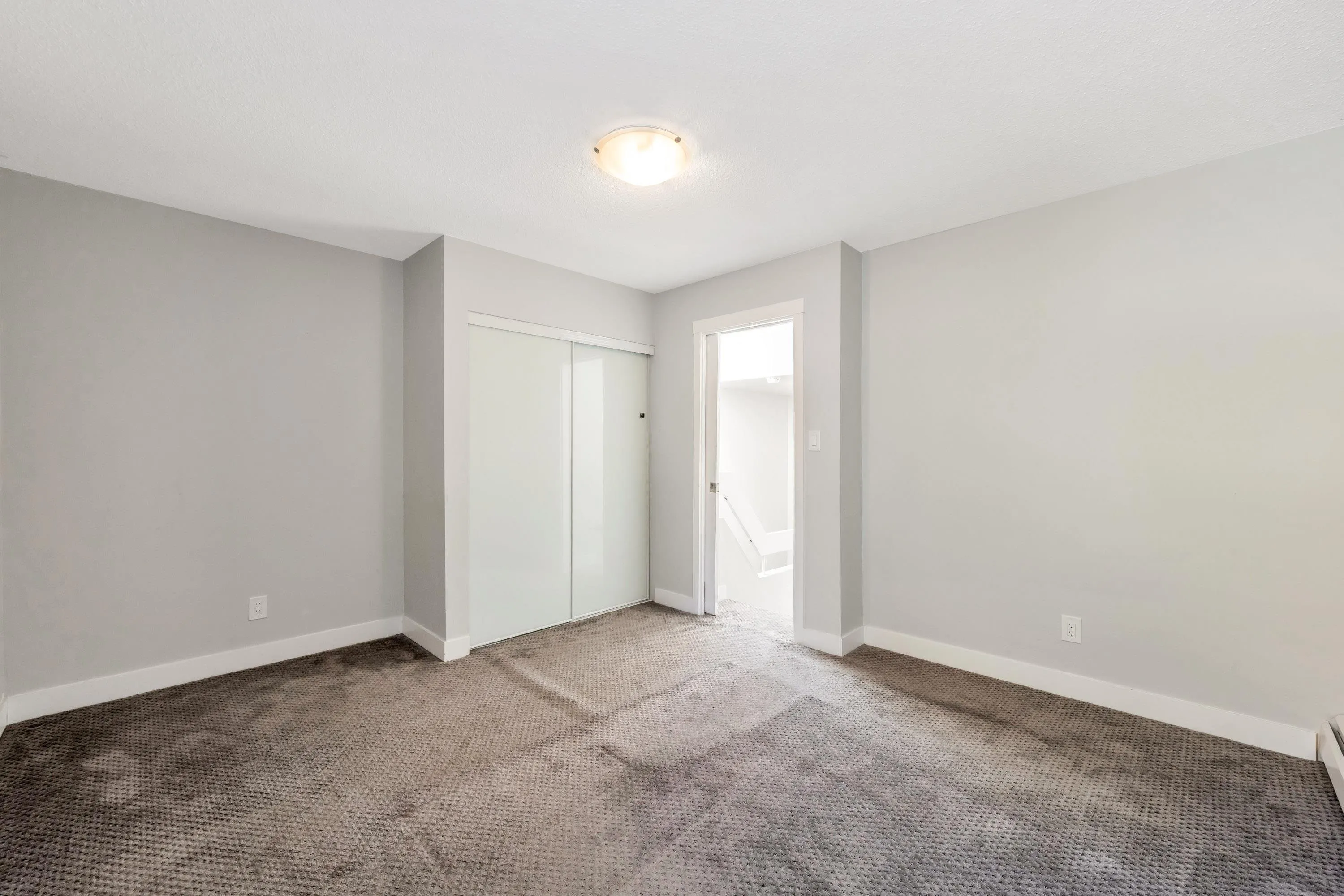 17720 60 Avenue #106