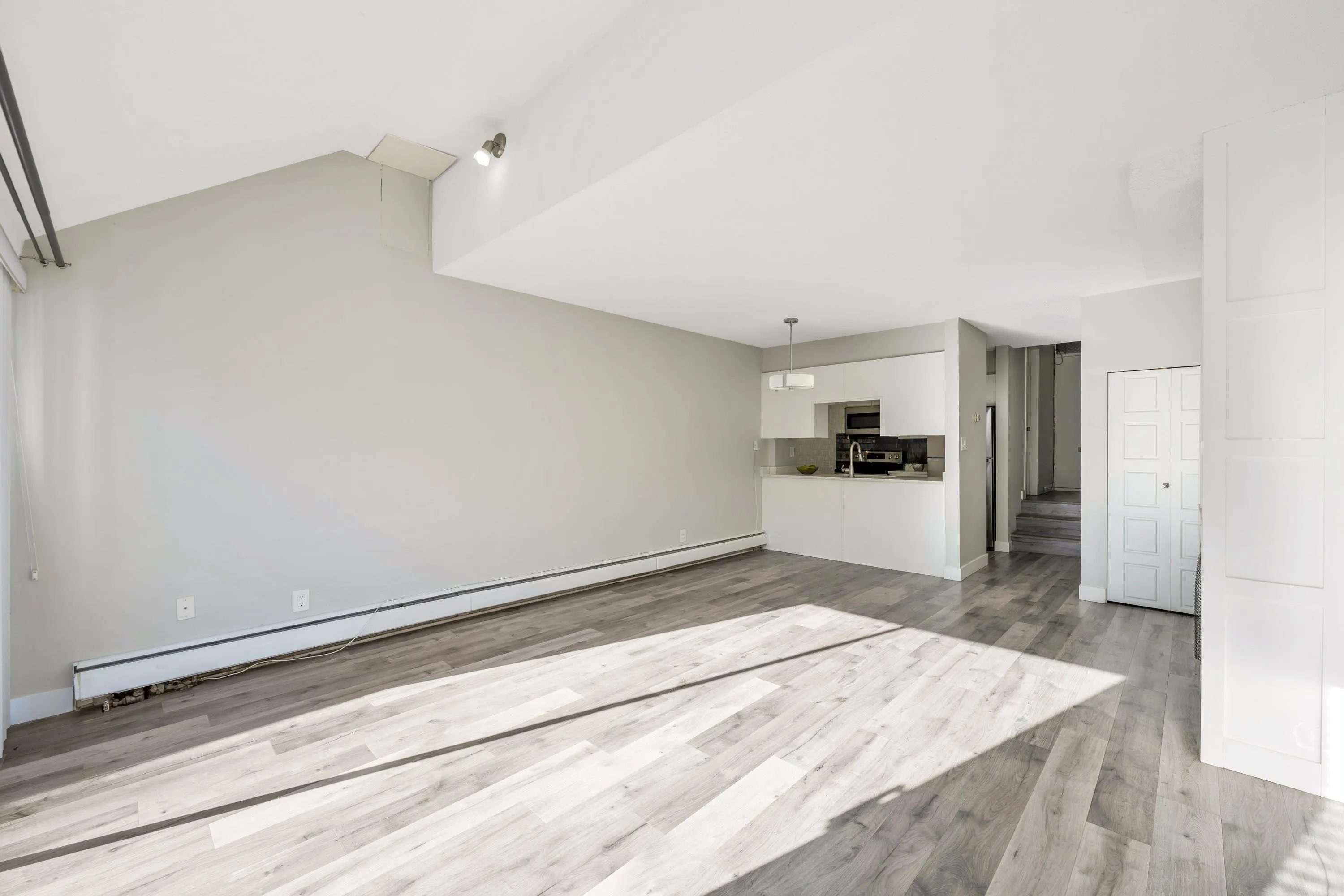 17720 60 Avenue #106