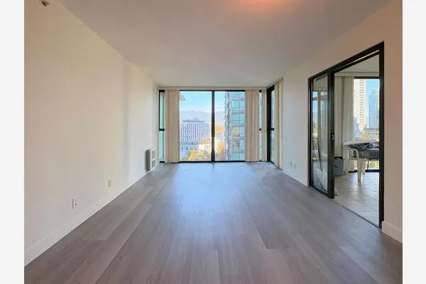 1331 W Georgia Street #602