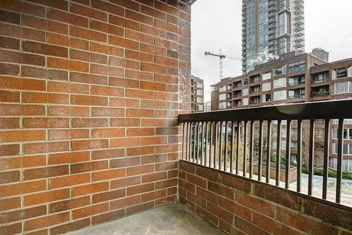1330 Burrard Street #517