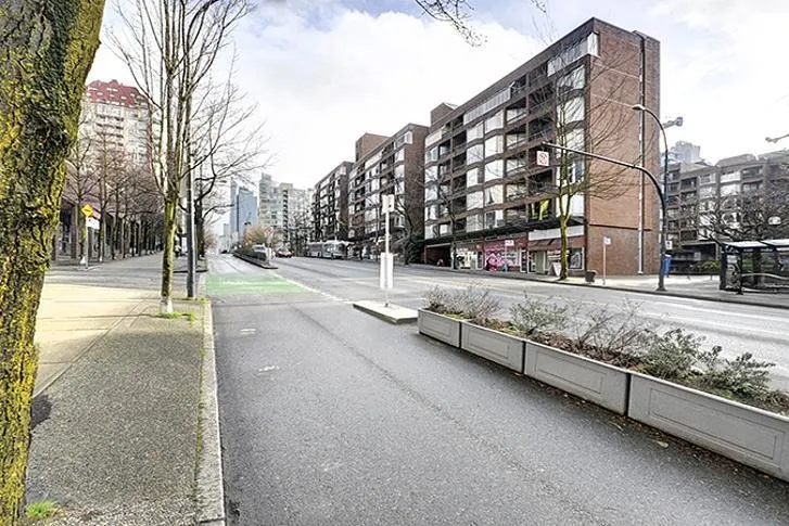 1330 Burrard Street #517