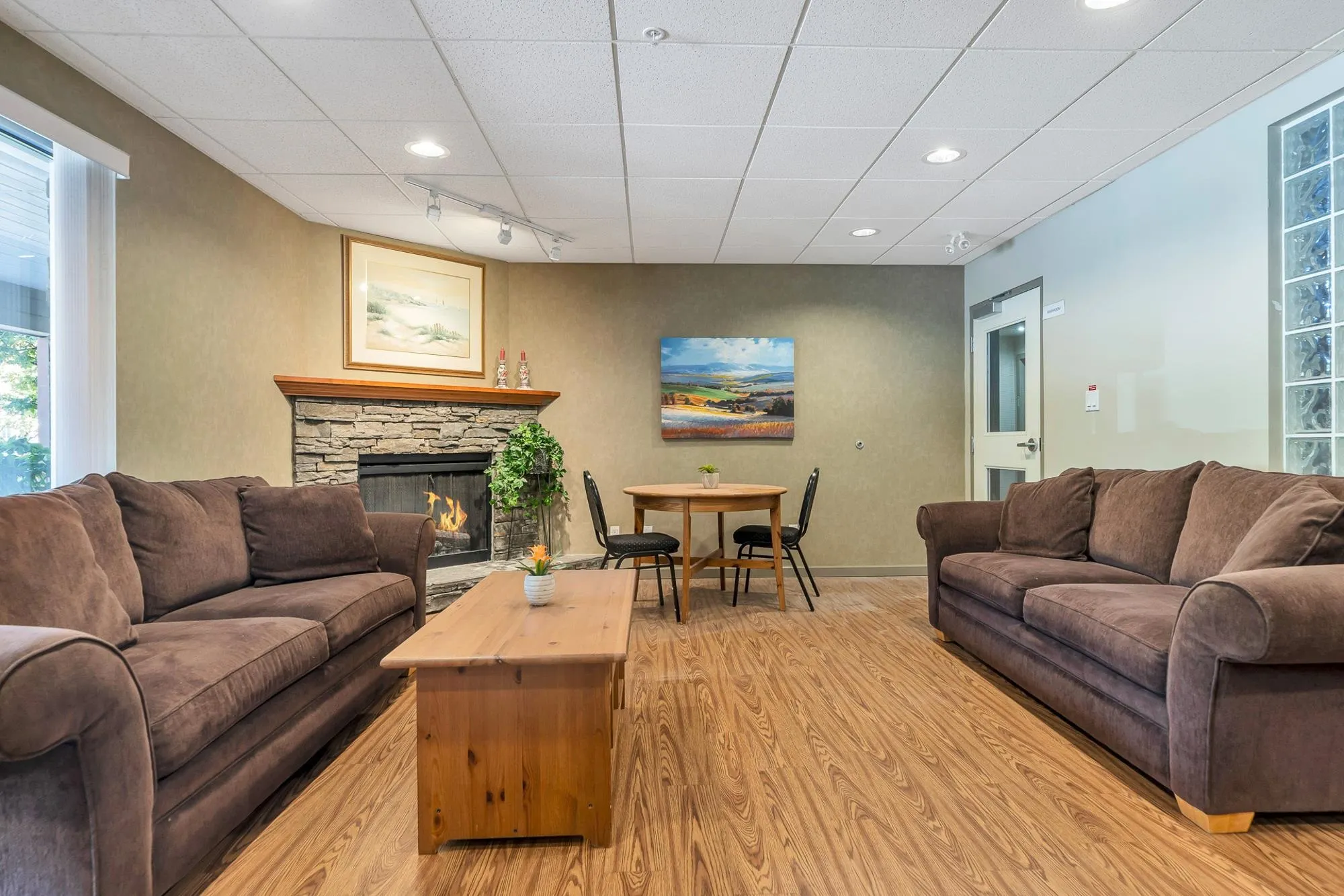 16068 83 Avenue #411