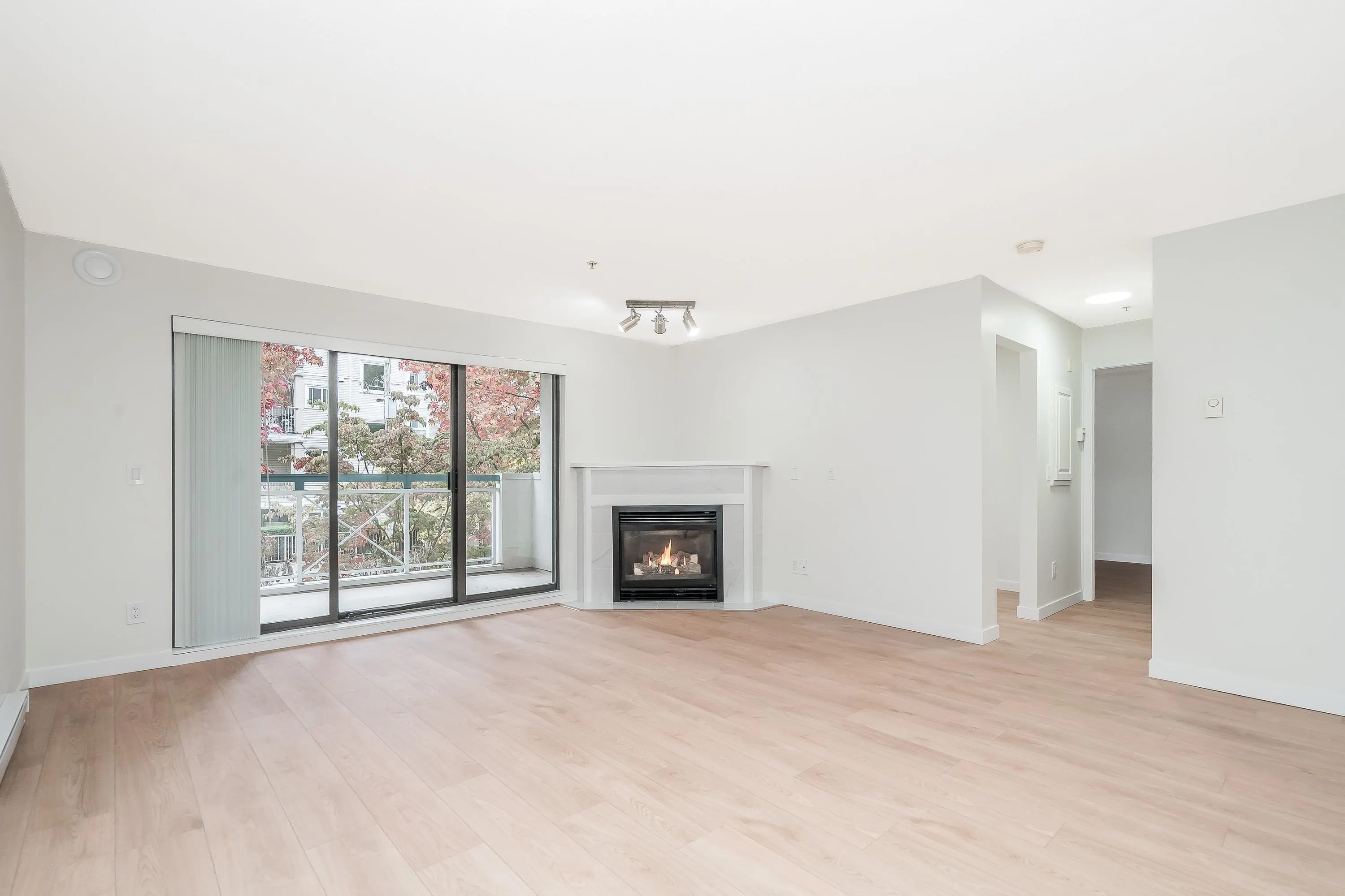 20268 54 Avenue #207