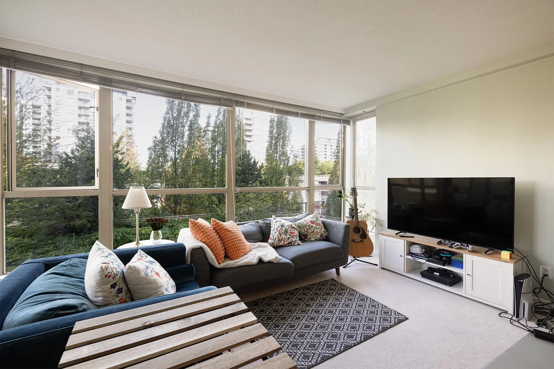 8238 Saba Road #5xx