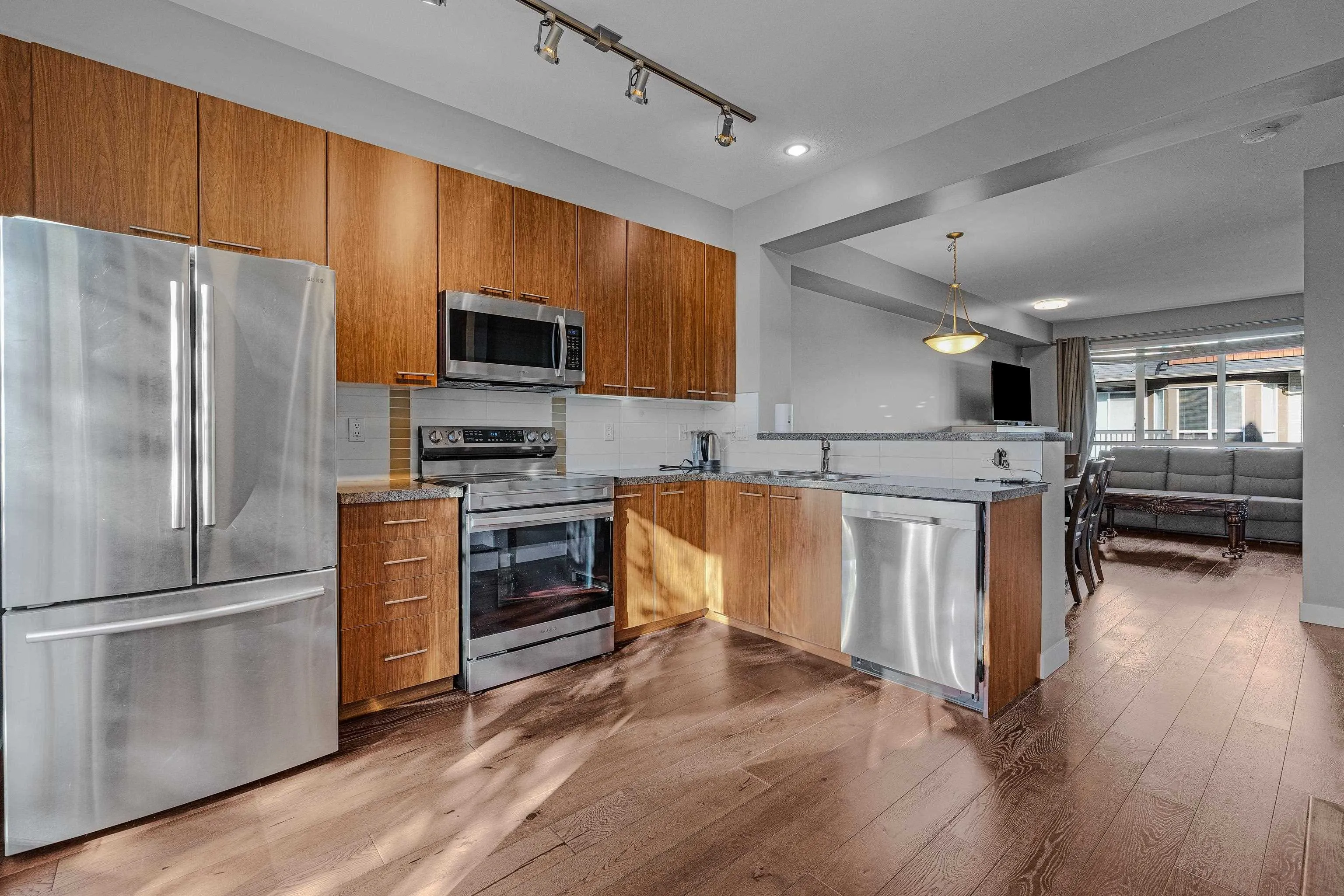 7155 189 Street #76