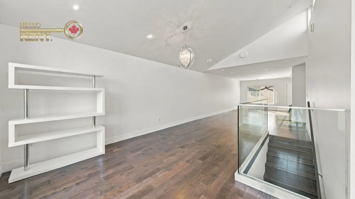 458 Northcliffe Crescent