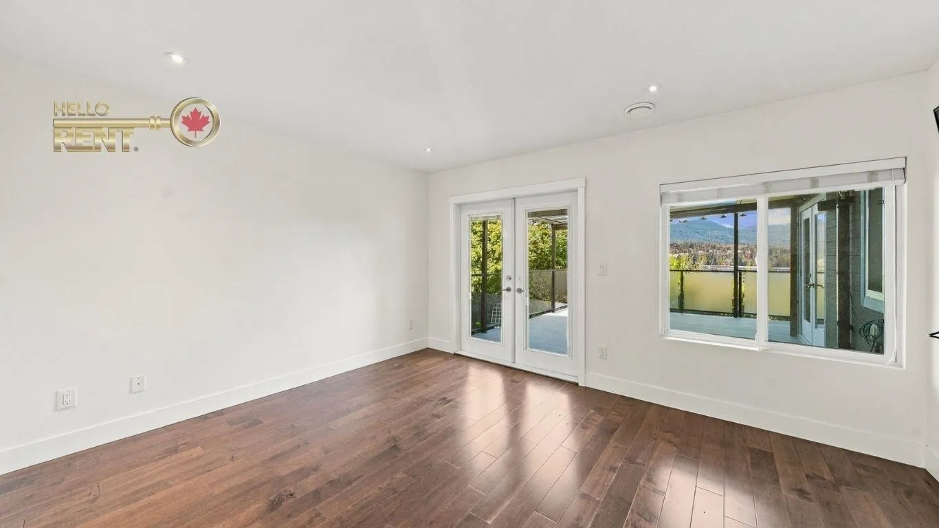 458 Northcliffe Crescent