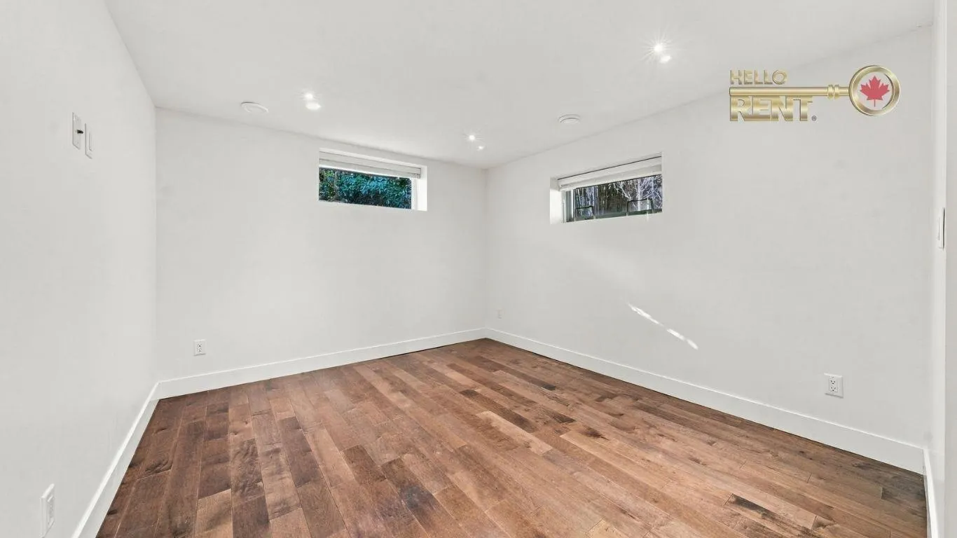 458 Northcliffe Crescent