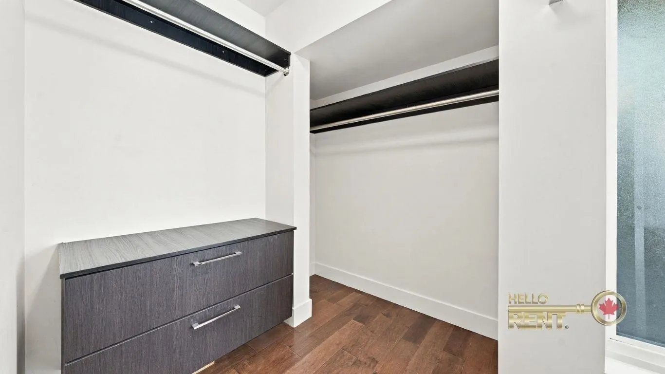 458 Northcliffe Crescent