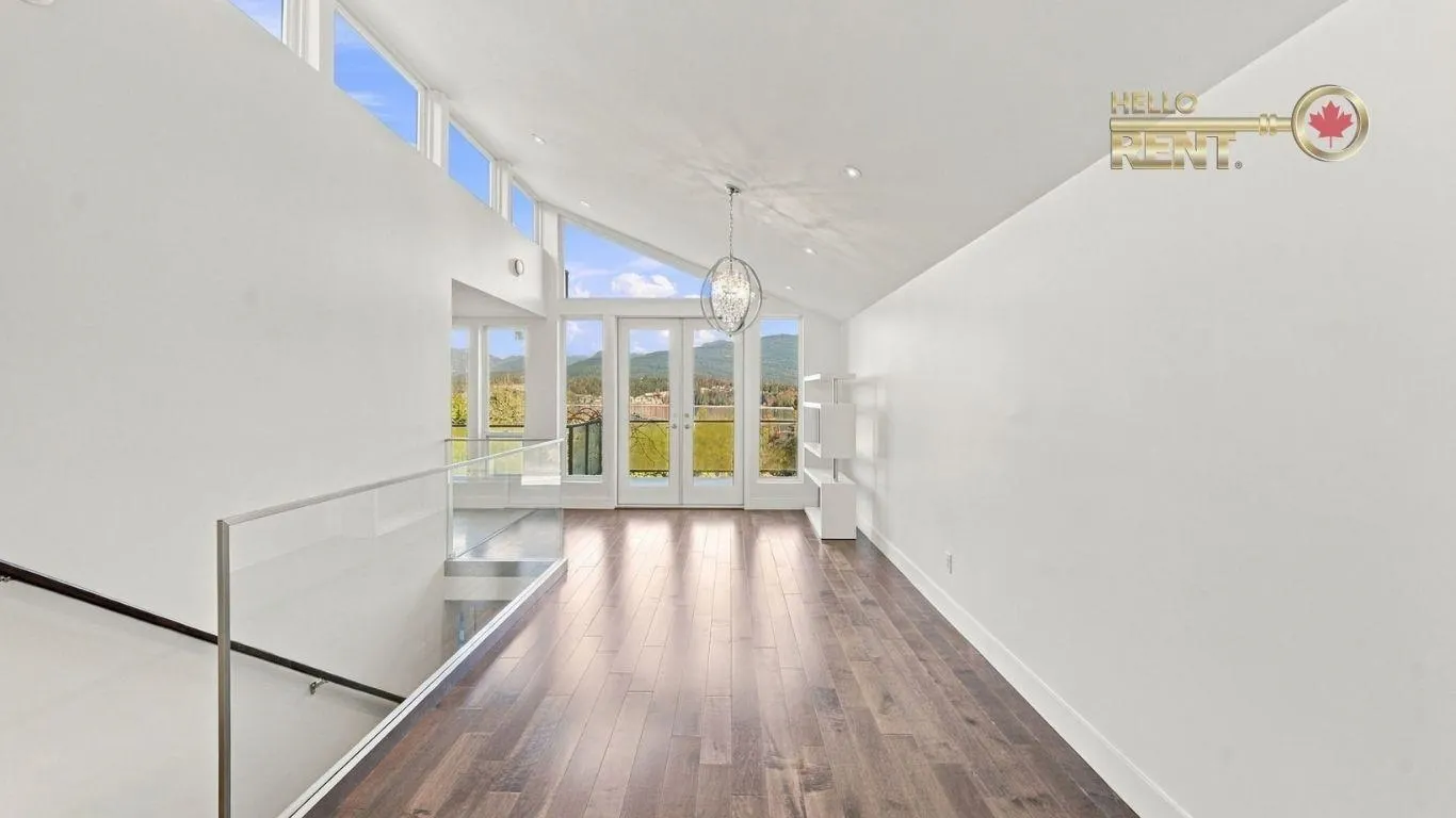 458 Northcliffe Crescent