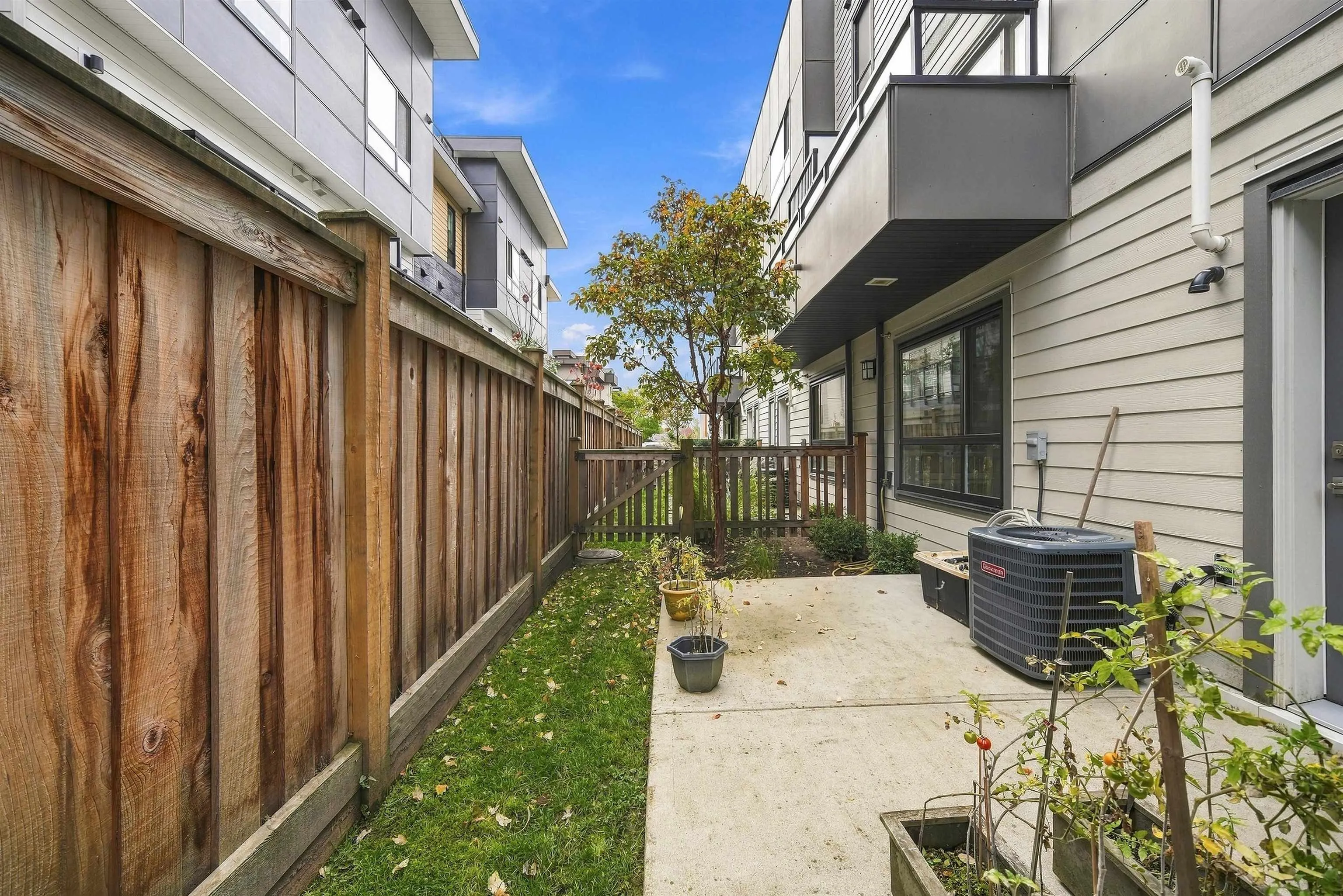 19631 55a Avenue #31