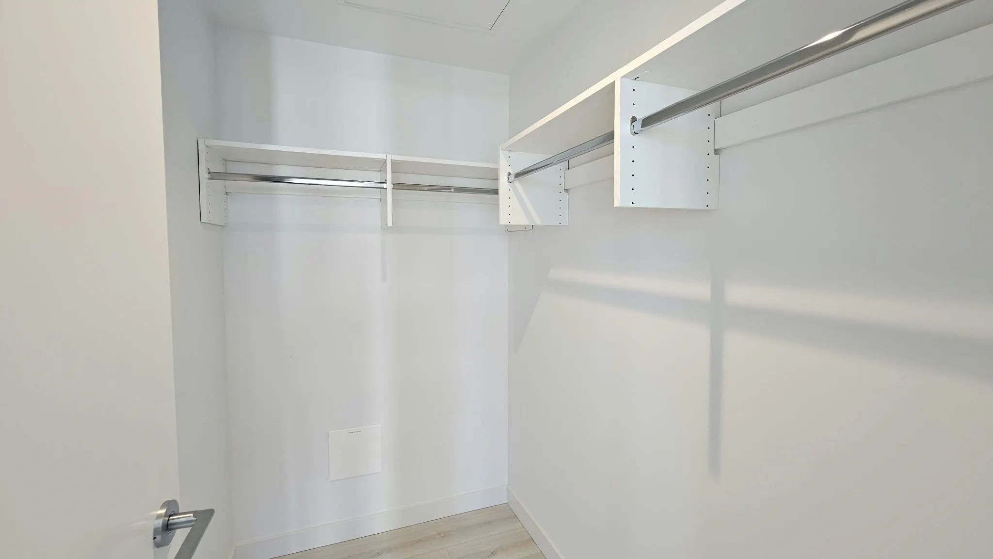 6080 Mckay Avenue #2104