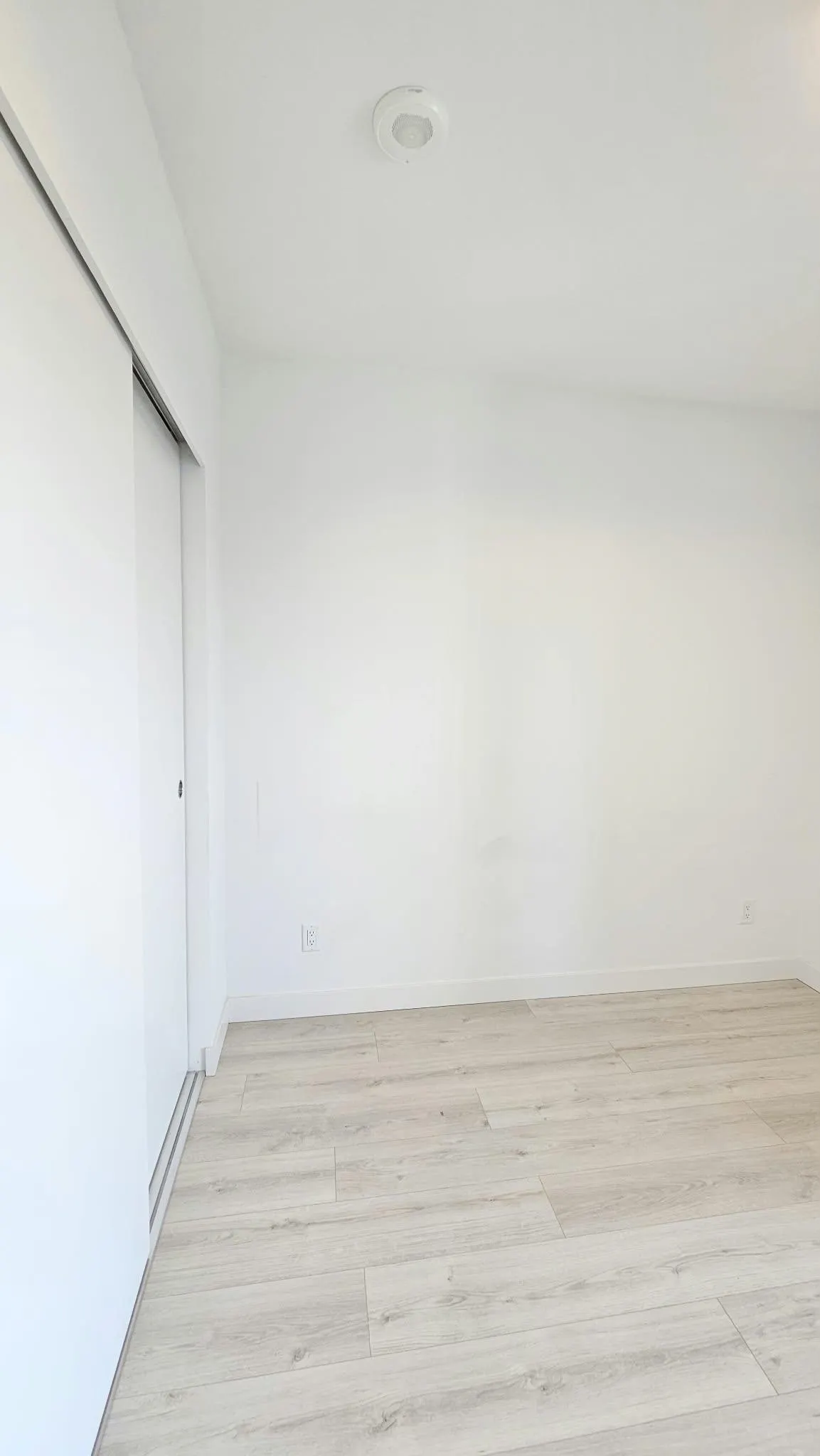 6080 Mckay Avenue #2104