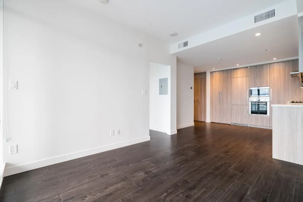 4730 Lougheed Highway #1707
