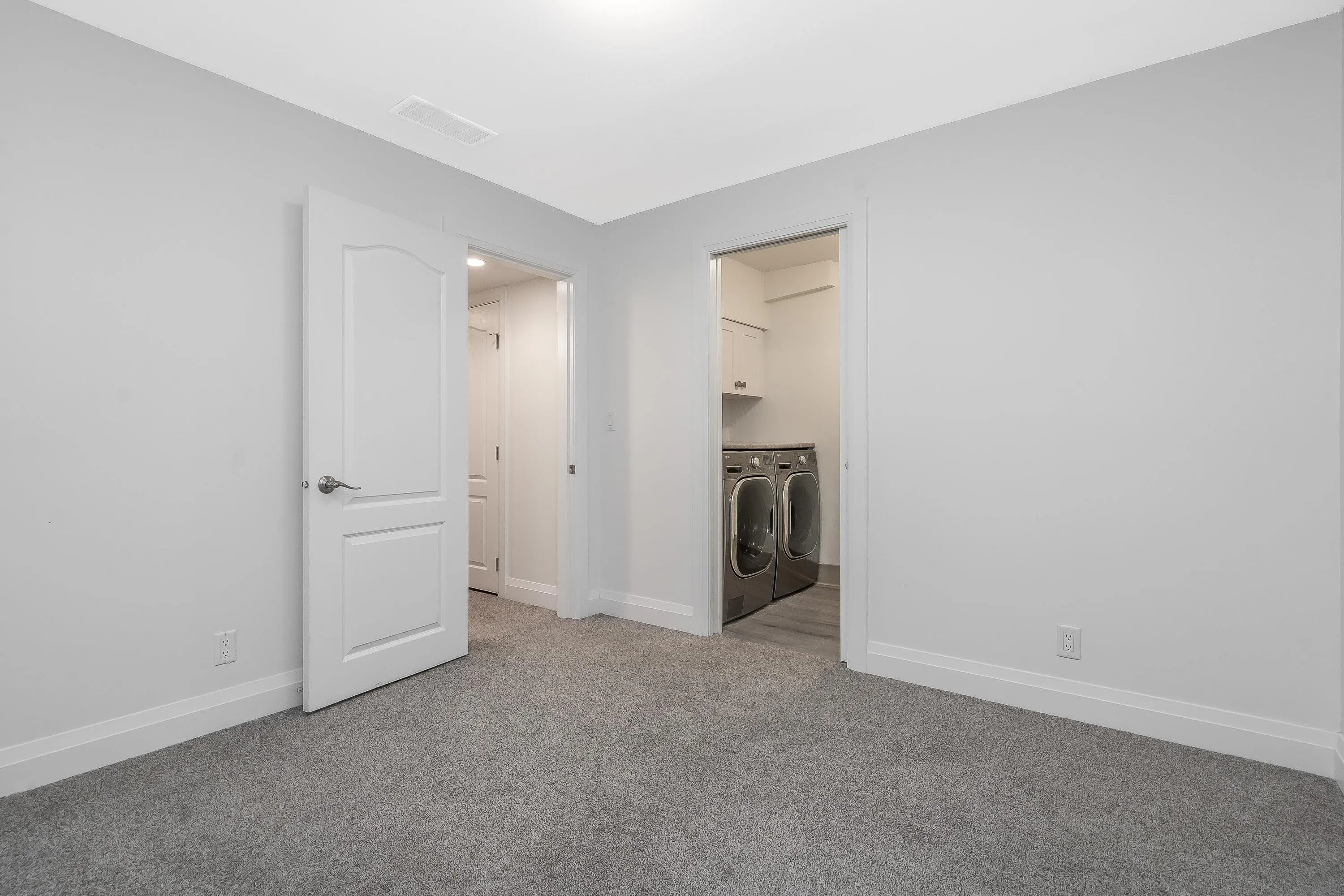 8669 207 Street