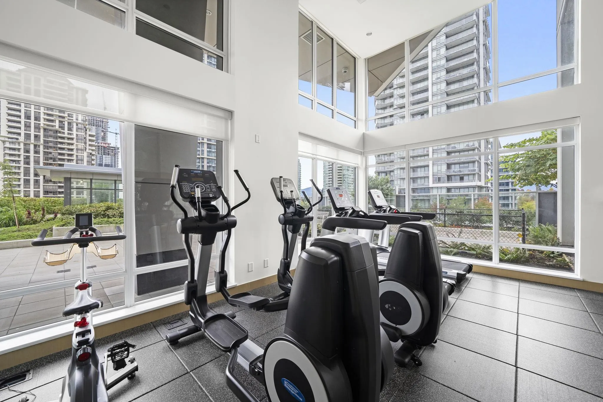 2085 Skyline Court #3601