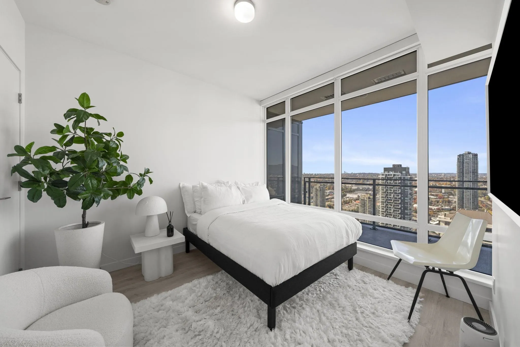 2085 Skyline Court #3601