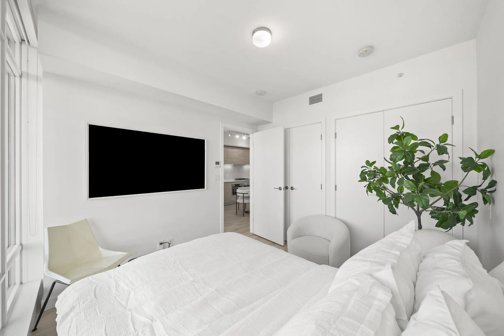 2085 Skyline Court #3601