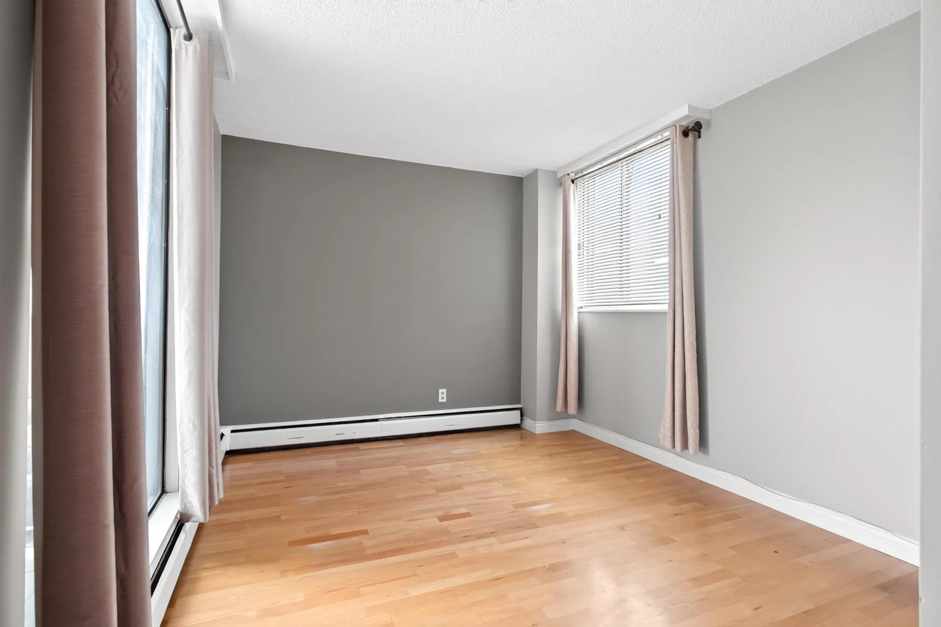 6689 Willingdon Avenue #1505
