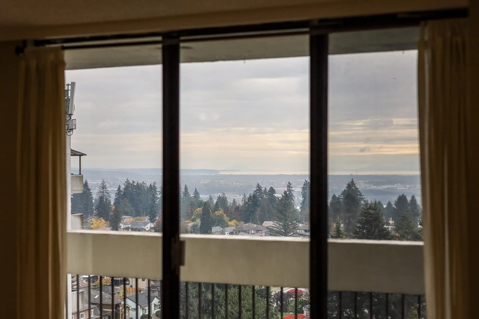 6689 Willingdon Avenue #1505